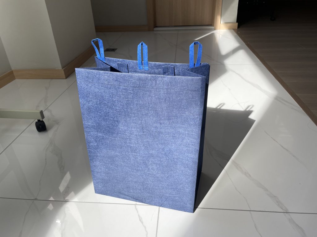 先進的RPET立體袋制袋機有什么用？一篇文章告訴你